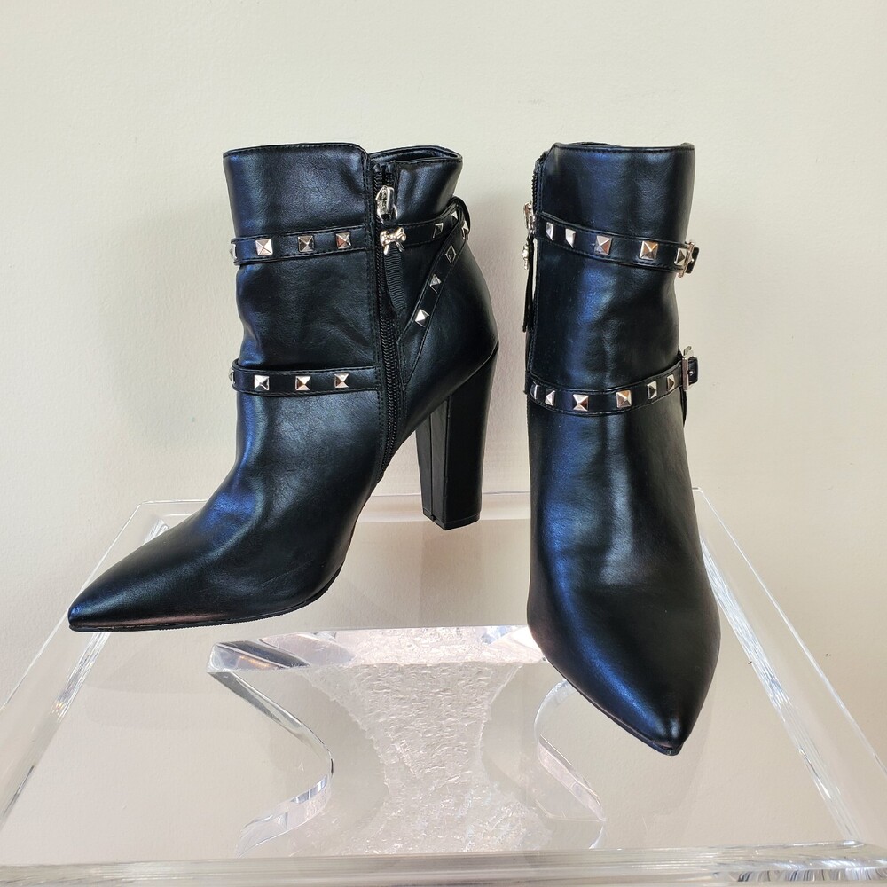Betseyville Womens Boots 9 Black Faux Leather Silver Studded Pointy Toe